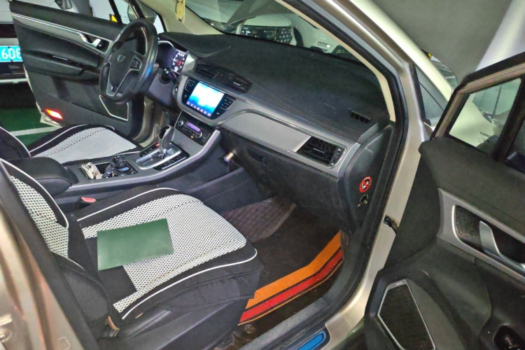 GEELY Emgrand GS 2019 #27 GEELY Emgrand GS 2019 car image #27