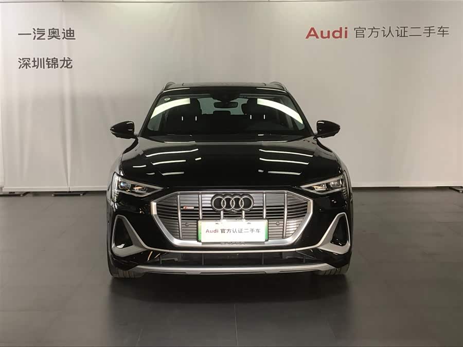 Mercedes-Benz SLK AMG 2021 صورة سيارة #3