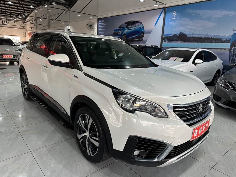 Peugeot 5008 2018 car image #3