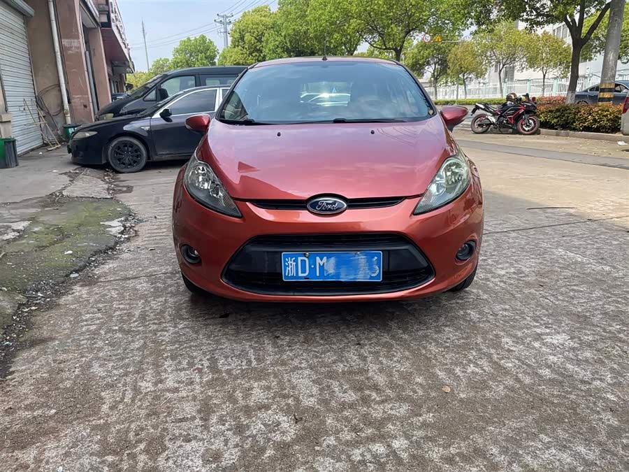 Ford Fiesta 2011 car image #3