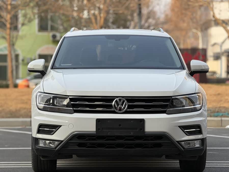Volkswagen Tiguan L 2019 #3 Volkswagen Tiguan L 2019 car image #3