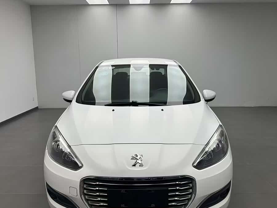 Peugeot 308 2013 car image #3