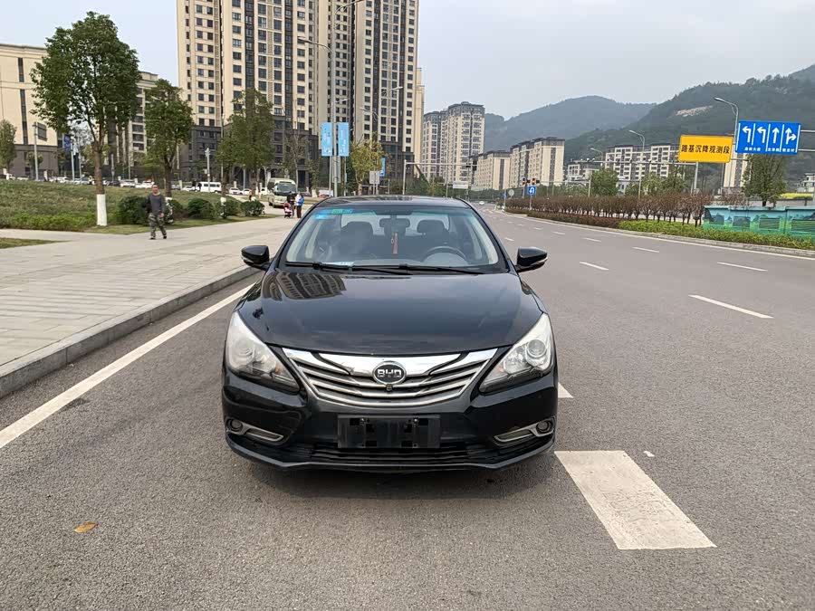BYD G5 2015 car image #3