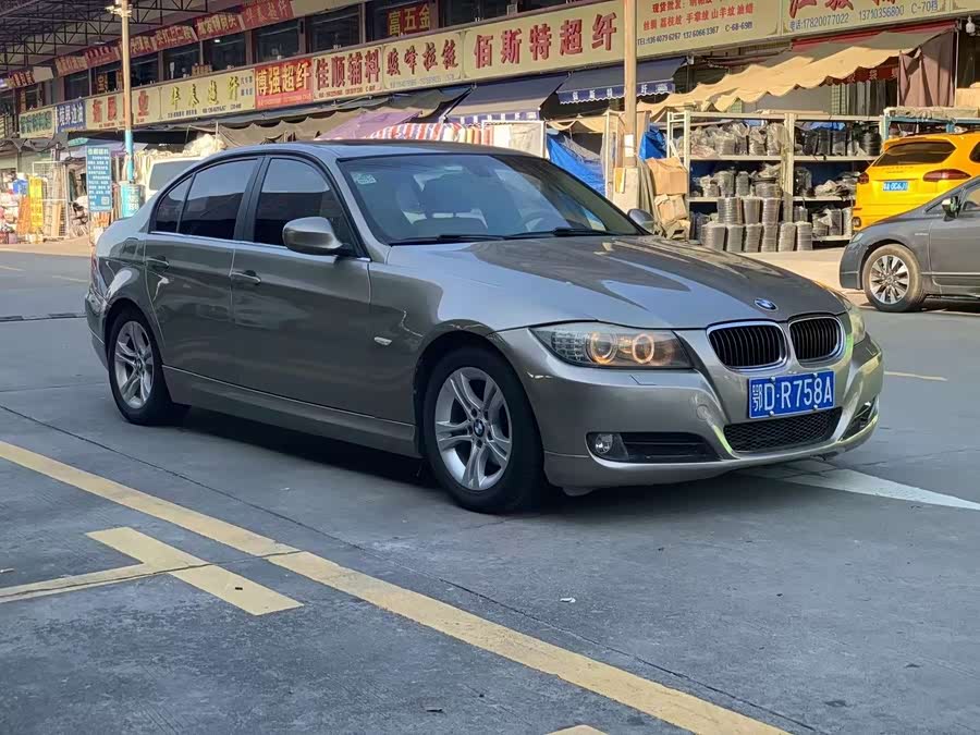 BMW 3 Series (Imported) 2010 car image #3