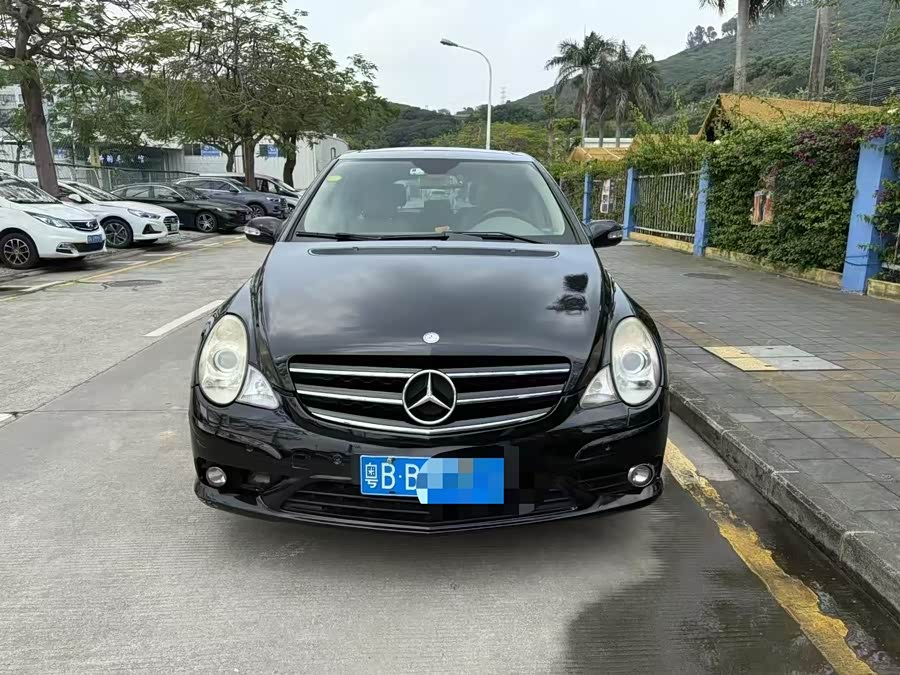 Mercedes-Benz R Class 2010 car image #3