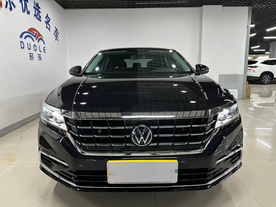 Volkswagen Passat 2021 صورة سيارة #3