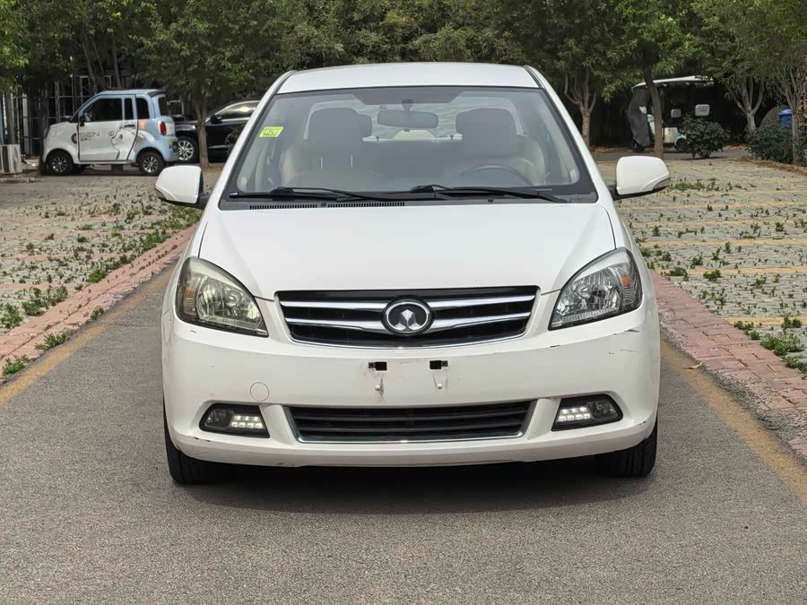 Great Wall C30 2013 car image #3