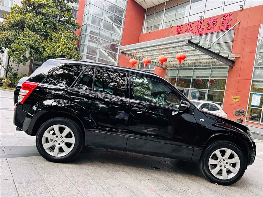 铃木 超级维特拉 2009 汽车图片 #3