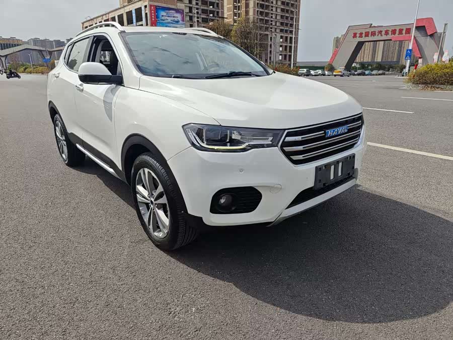Haval H2s 2017 #3 Haval H2s 2017 car image #3
