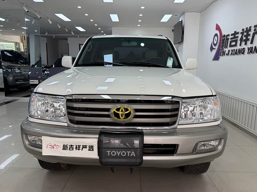 Toyota Land Cruiser 2004 #3 Toyota Land Cruiser 2004 car image #3