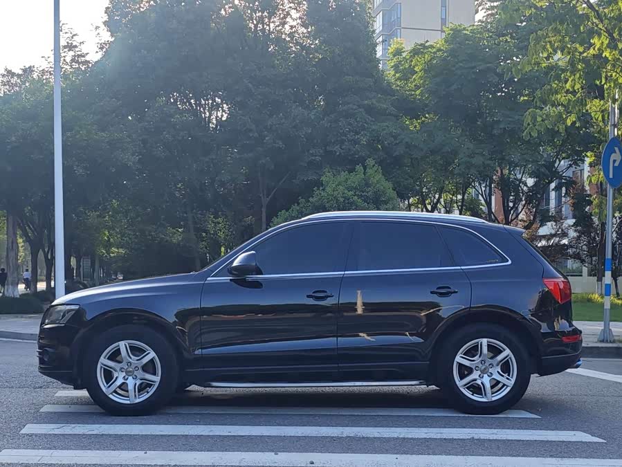 Audi Q5 2012 car image #3