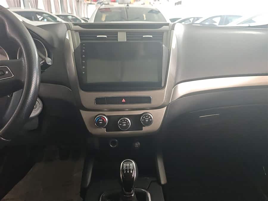 GEELY GX7 2016 car image #3