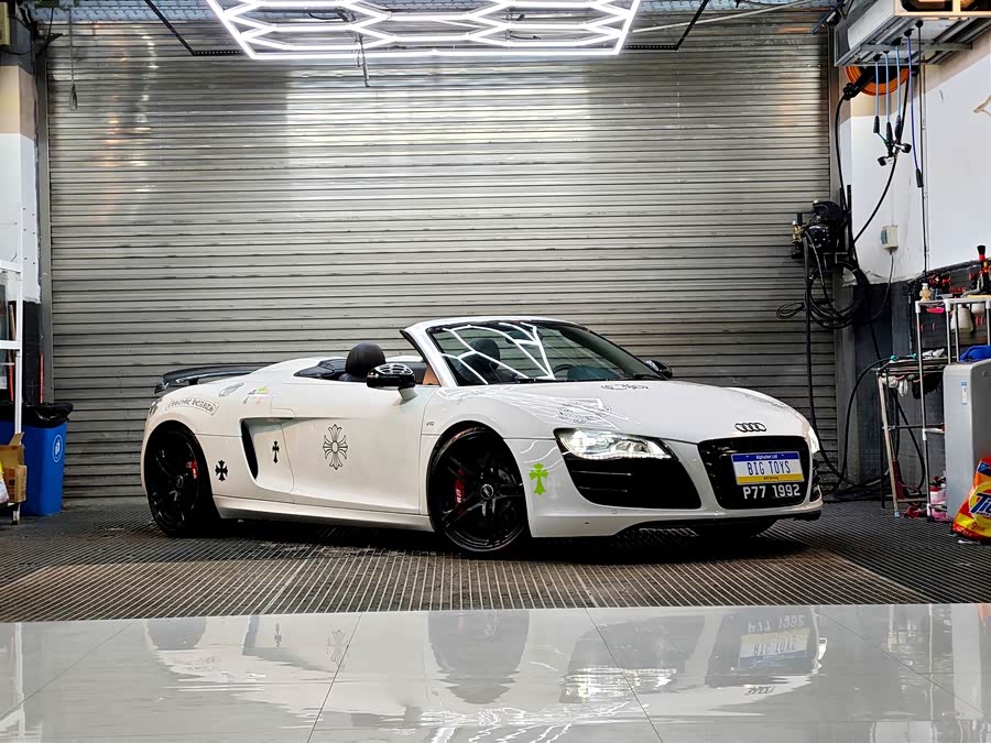 Audi R8 2012 immagine di auto #3
