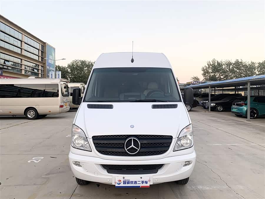 Mercedes-Benz Sprinter 2014 car image #3