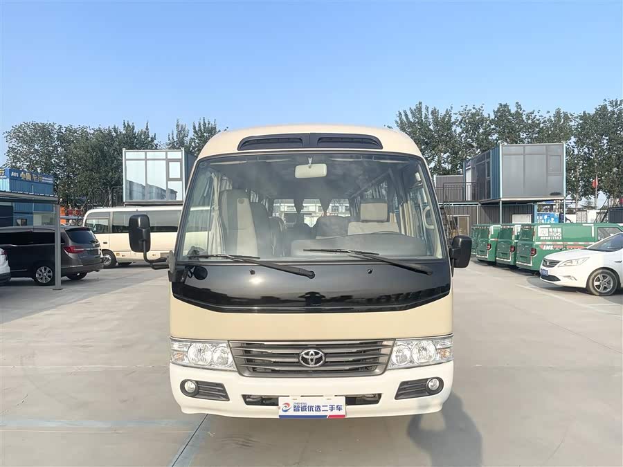 Toyota Coaster 2015 imagen de coche #3