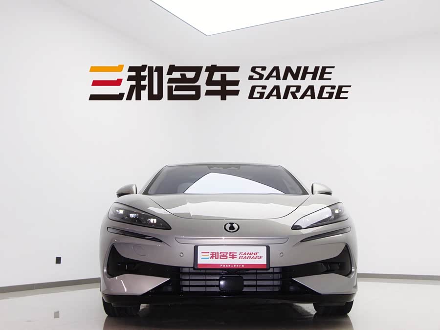 Denza Z9GT 2024 car image #3