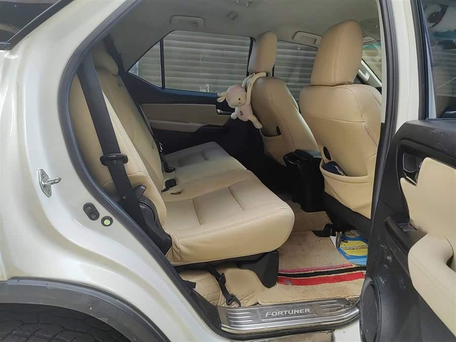 Toyota Fortuner 2018 car image #3