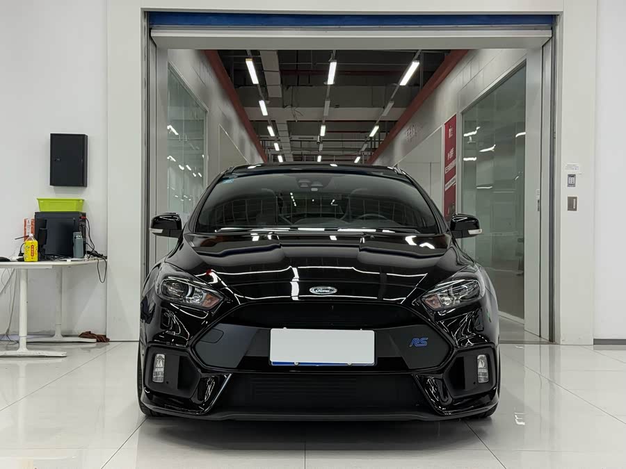 Ford Focus (Imported) 2019 car image #3