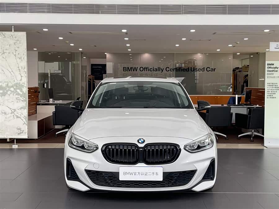 BMW 1 Series 2023 car image #3