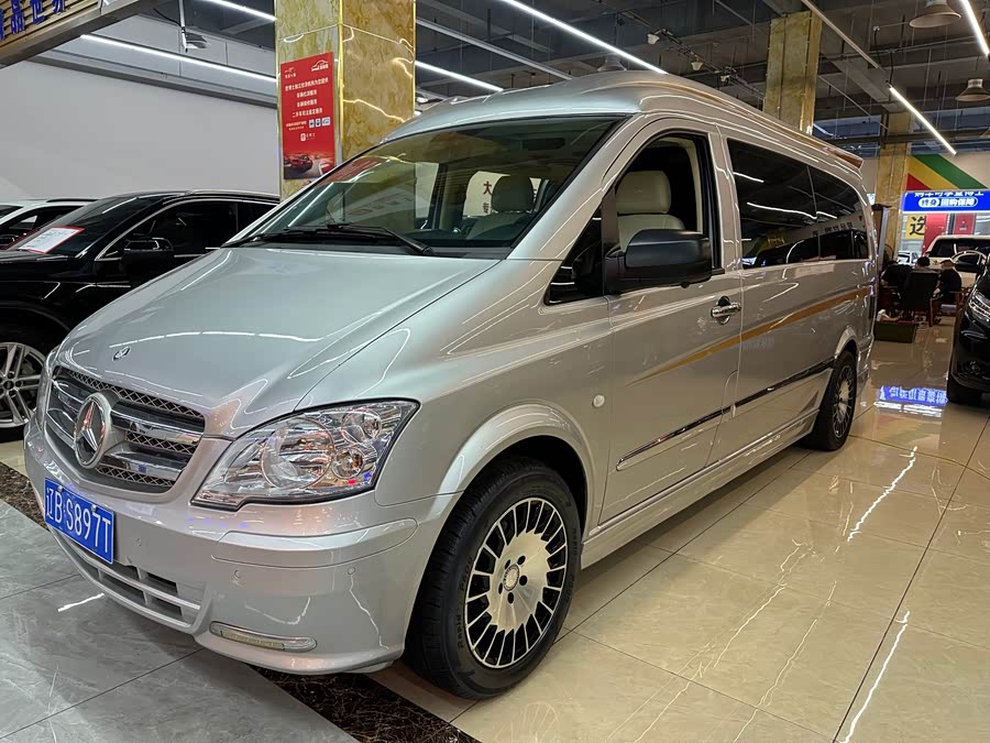 奔驰 唯雅诺 2012 汽车图片 #3