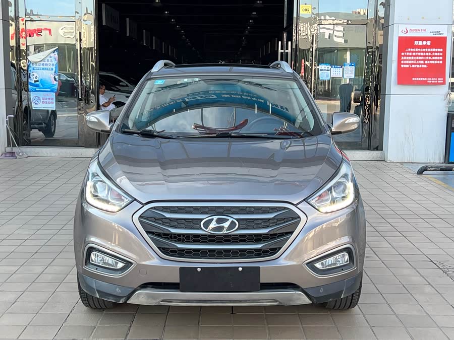 Hyundai ix35 2014 car image #3
