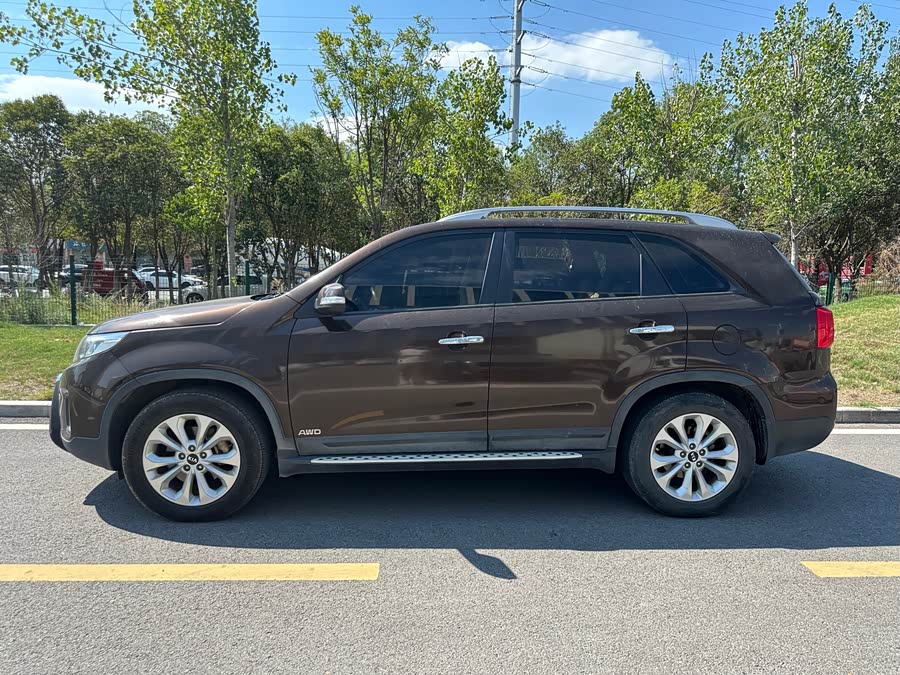 Kia Sorento 2014 изображение автомобиля #3