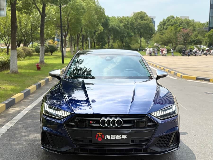 Audi S7 2021 car image #3