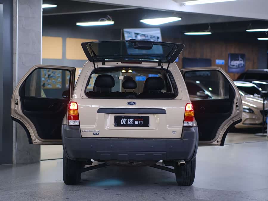 Ford Escape (Imported) 2007 immagine di auto #3