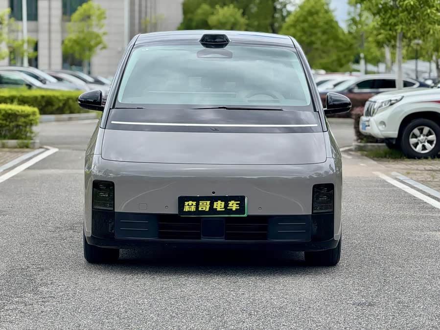 理想汽车 理想MEGA 2024 汽车图片 #3