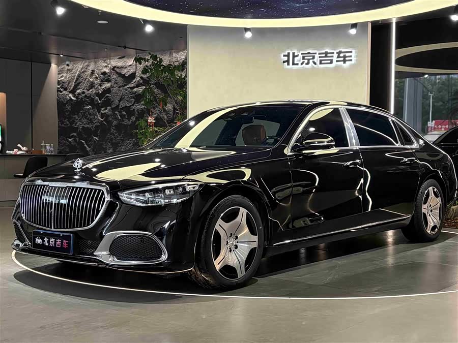 Mercedes-Benz Maybach S Class 2024 car image #3