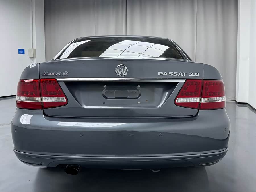 Volkswagen Passat Lingyu 2010 #3 Volkswagen Passat Lingyu 2010 car image #3