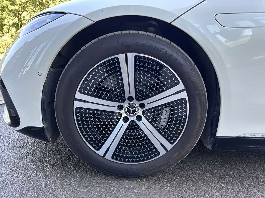 Mercedes-Benz EQS Class 2025 #3 Mercedes-Benz EQS Class 2025 car image #3