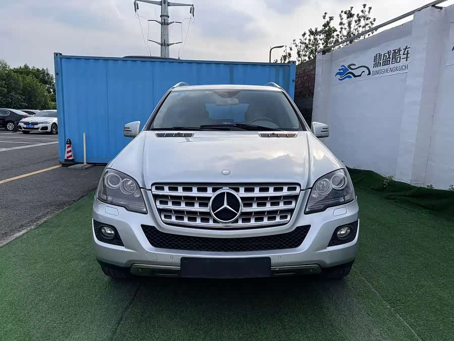 Mercedes-Benz M Class 2009 car image #3