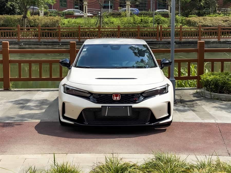 Honda Civic (Imported) 2025 #3 Honda Civic (Imported) 2025 car image #3