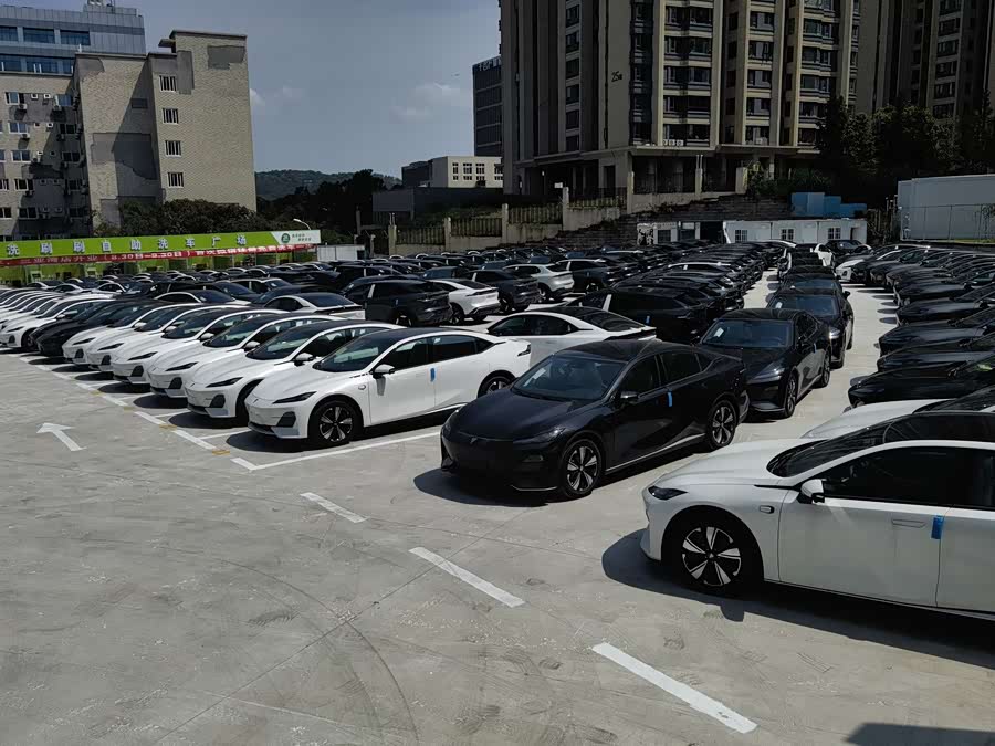 Deepal SL03 #3 Deepal SL03 car image #3