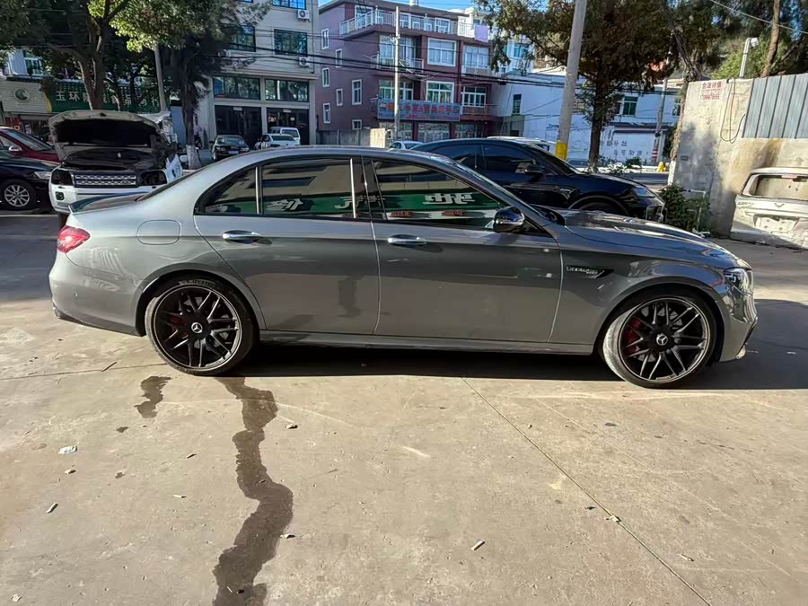 Mercedes-Benz E AMG 2021 immagine di auto #3