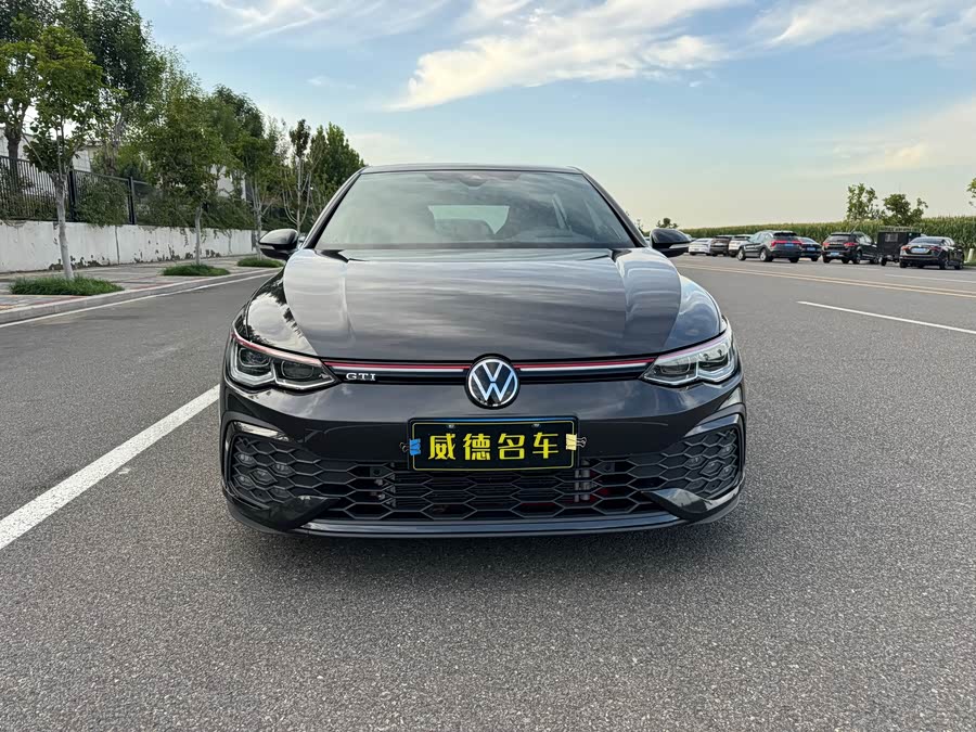 Volkswagen GolfGTI 2022 car image #3
