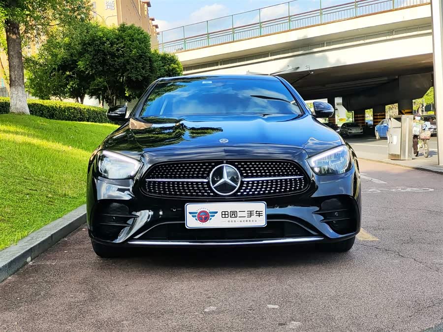 Mercedes-Benz E Class New Energy 2022 car image #3