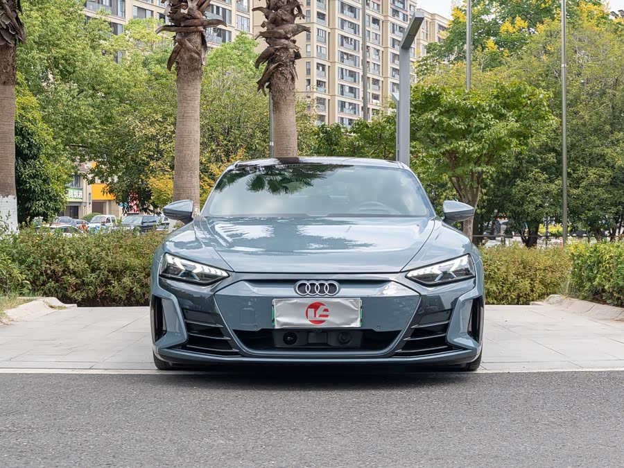 Audi e-tron GT 2024 car image #3