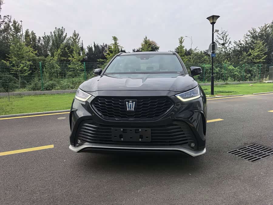 Toyota Crown Kluger 2025 car image #3