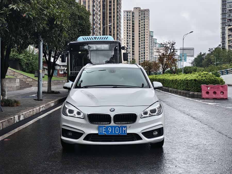 BMW 2 Series Tourer 2017 صورة سيارة #3