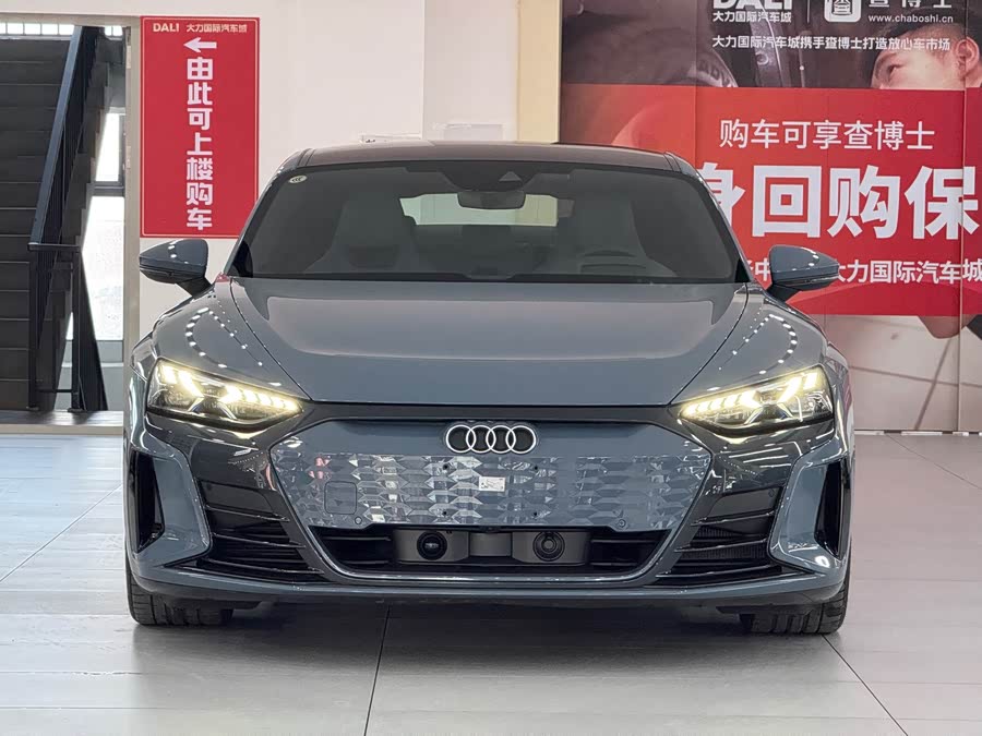 Audi e-tron GT 2024 صورة سيارة #3