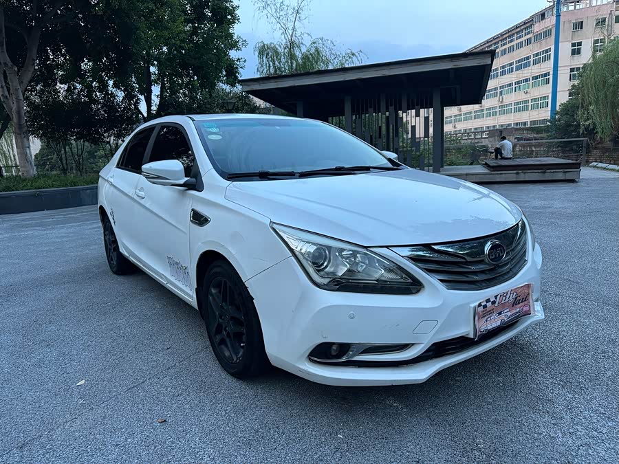 BYD G5 2015 #3 BYD G5 2015 изображение автомобиля #3