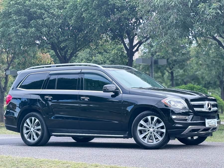 Mercedes-Benz GL Class 2017 immagine di auto #3