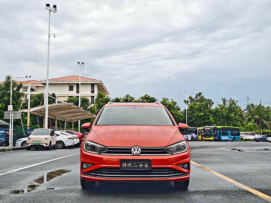 Volkswagen Golf Sportsvan 2019 car image #3