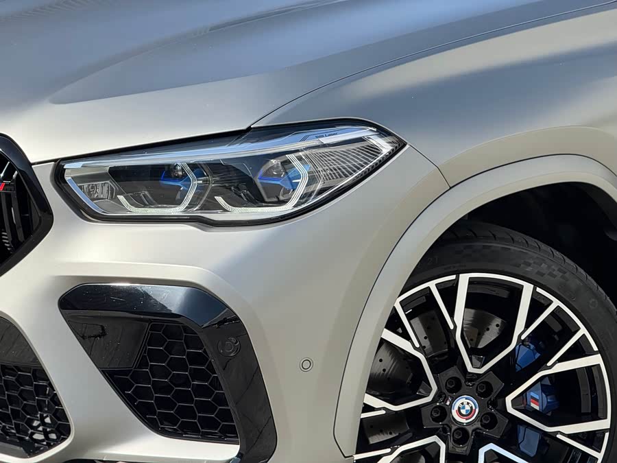 BMW X6 M 2022 car image #3