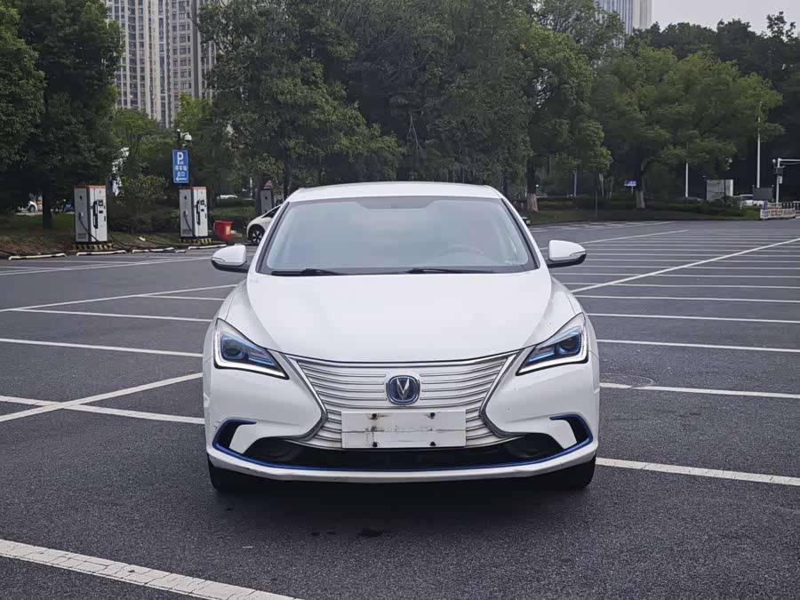 Changan Eado EV 2019 car image #3