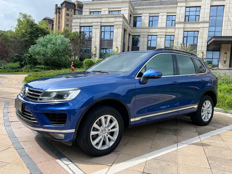 Volkswagen Touareg 2016 car image #3