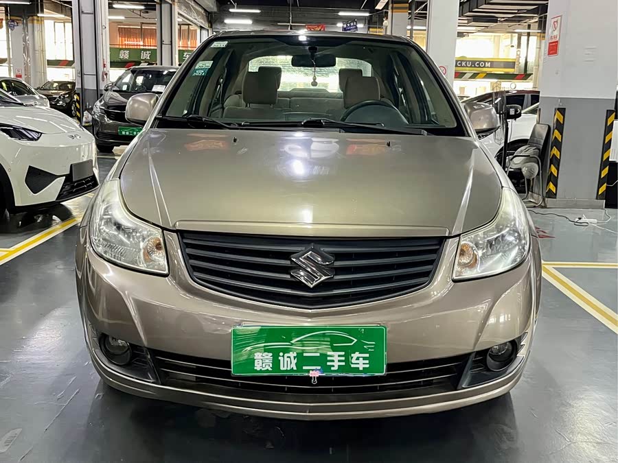 Suzuki SX4 Sedan 2013 imagem de carro #3