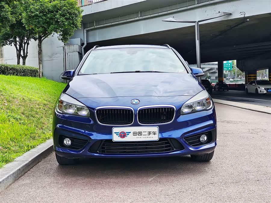 BMW 2 Series Tourer 2017 #3 BMW 2 Series Tourer 2017 imagem de carro #3